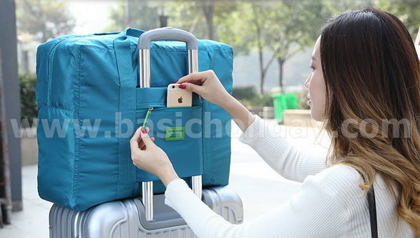 กระเป๋าเดินทางพับเก็บได้ อเนกประสงค์ เพื่อการเดินทาง ท่องเที่ยว เสียบที่จับของกระเป๋าเดินทางได้ สกรีนฟรี